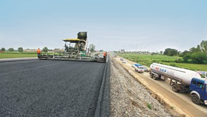 Anul acesta se inaugurează 56 de kilometri de autostradă, mai puţin de jumătate faţă de 2013