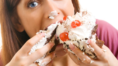 Cum reducem nevoia de alimente dulci