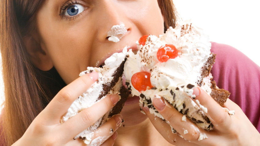 Cum reducem nevoia de alimente dulci