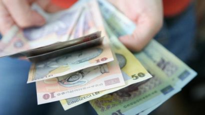Bugetarii îşi vor primi drepturile restante, după rectificarea bugetară