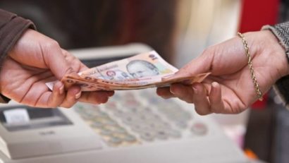 Mii de constănţeni au de recuperat bani de la stat