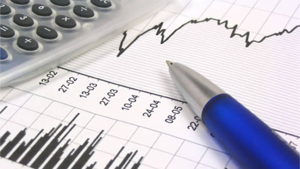 Estimări C.E: România va avea o creştere de 2,4% a PIB-ului în 2015
