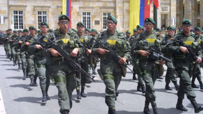 Poliţiştii columbieni nu mai au interdicţie să poarte mustaţă