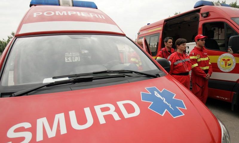 Intervenţie pe viaţă şi pe moarte pe plaja din faţa Radio Constanţa