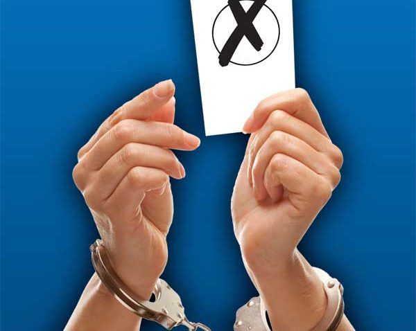 Incidente în judeţul Tulcea: un bărbat a introdus în urnă mai multe voturi