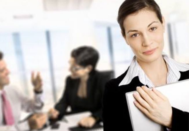 Problemele întâmpinate de femei în viaţa profesională – discutate la Constanţa
