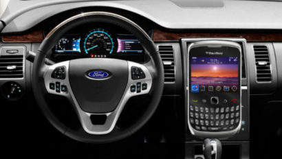 Canadienii de la Blackberry, lideri pe piaţa calculatoarelor de bord pentru maşini