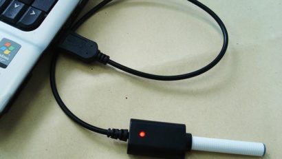 Cum îţi infectează computerul ţigara electronică