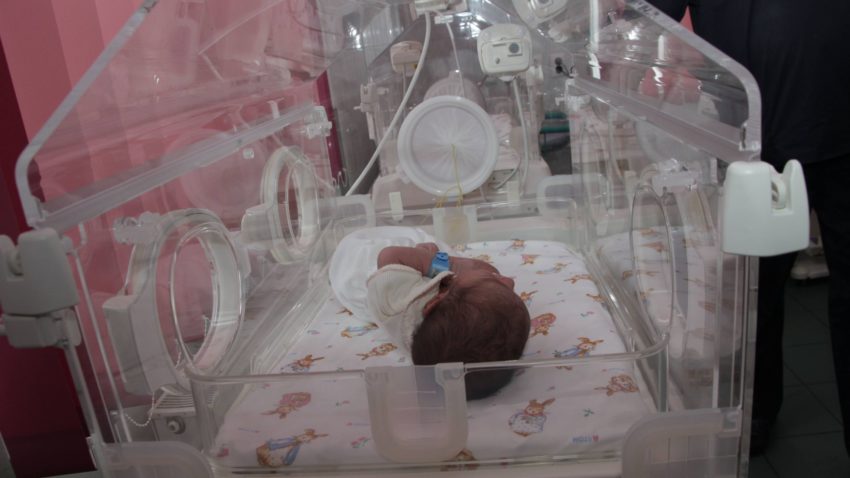 În România, la fiecare cinci ore moare câte un copil mai mic de un an
