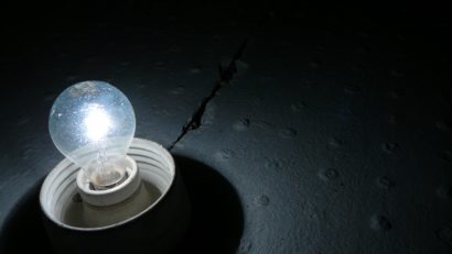 Plătim prea mult pentru energia electrică! Prețul de producție a scăzut