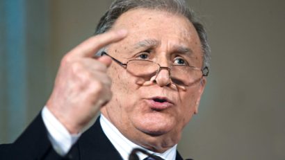 Iliescu: Ponta, responsabil, dar nu singur, de rezultatul alegerilor