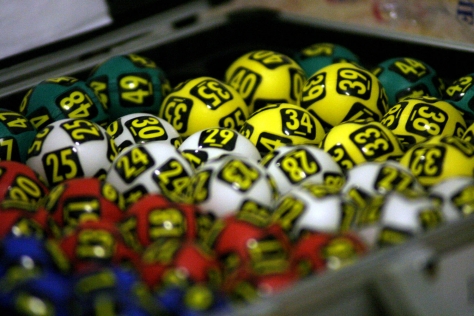 Marele premiu la Loto se lasă aşteptat