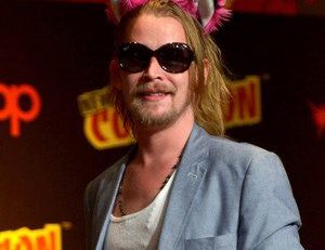 FARSĂ. Macaulay Culkin a murit … singur acasă!