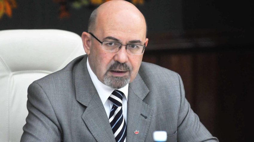 PNL şi UDMR ar putea să preia puterea în Parlament, anul viitor
