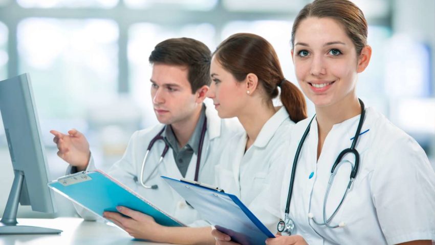 Noi proceduri de admitere la facultăţile de Medicină şi Medicină Dentară