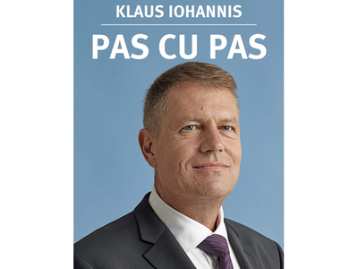 Iohannis îşi lansează o carte la Gaudeamus