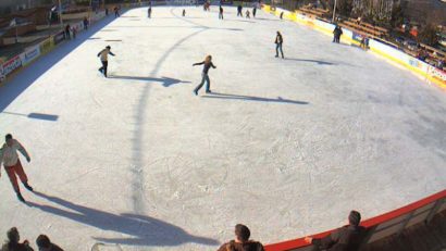 Patinoar în staţiunea Mamaia- cât ne va costa o seară pe gheaţă