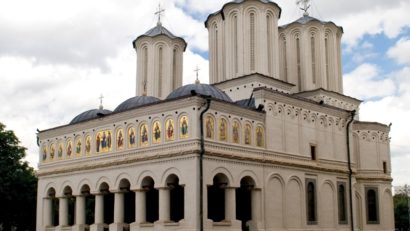 Patriarhia: Decizia CC privind ora de religie – „discriminatorie şi umilitoare”