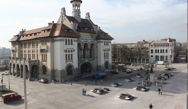 Spectacol multietnic în Piaţa Ovidiu, de Ziua Dobrogei