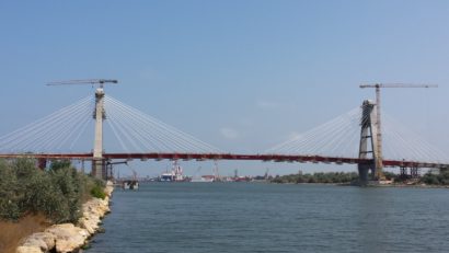 Politicieni la inaugurarea podului dintre A2 şi Constanţa Sud