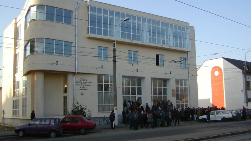 Samba – no, trabajo – si. Angajaţii de la Forţele de Muncă se pregătesc în Spania