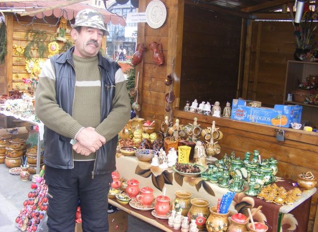 La Tulcea se deschide Târgul Meşterilor Populari