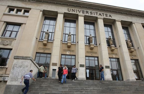 Un student vietnamez este şef de promoţie la Universitatea Politehnică Bucureşti