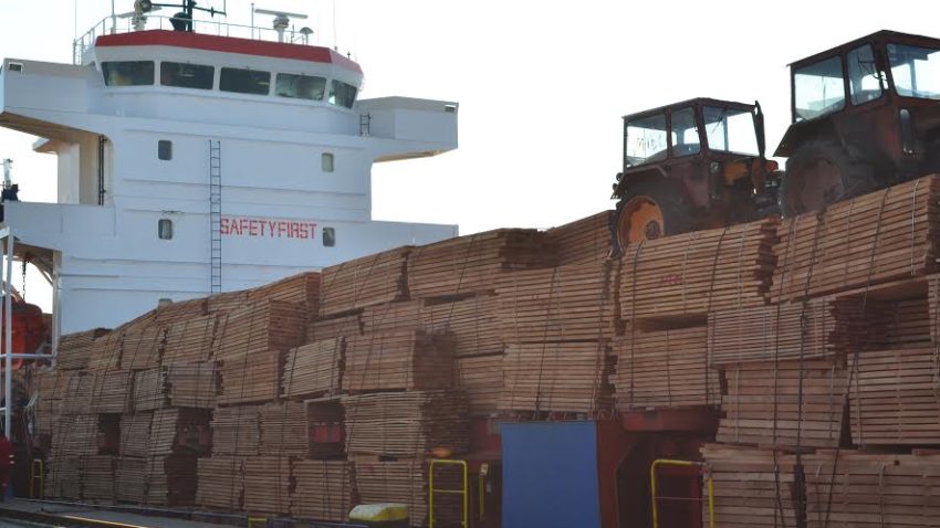 Evaziune fiscală şi spălare de bani în Portul Constanţa