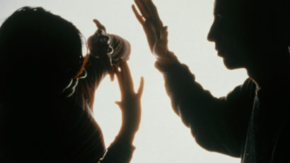 Stop violenţei asupra femeilor!