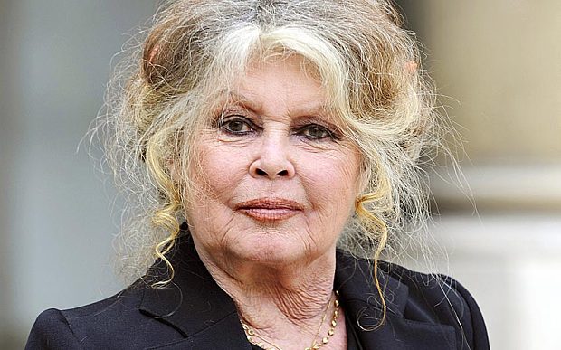 INEDIT Brigitte Bardot se ocupă, mai nou, şi de protecţia raţelor şi a gâştelor