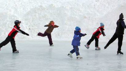 S-a deschis patinoarul de la Palatul Copiilor din Constanţa