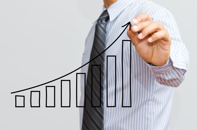 Specialiştii estimează o creștere economică de 2,7-2,9% în 2014