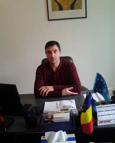 Anul 2015 vine cu salarii mai mari şi posturi libere în învăţământ