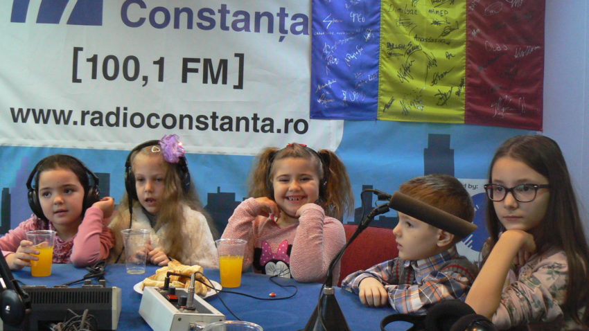 Radio Adolescenţa cu Nathalie, Ştefania, Mihai, Delia şi Alisia