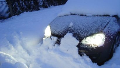 (UPDATE) Autovehicule blocate în judeţul Tulcea