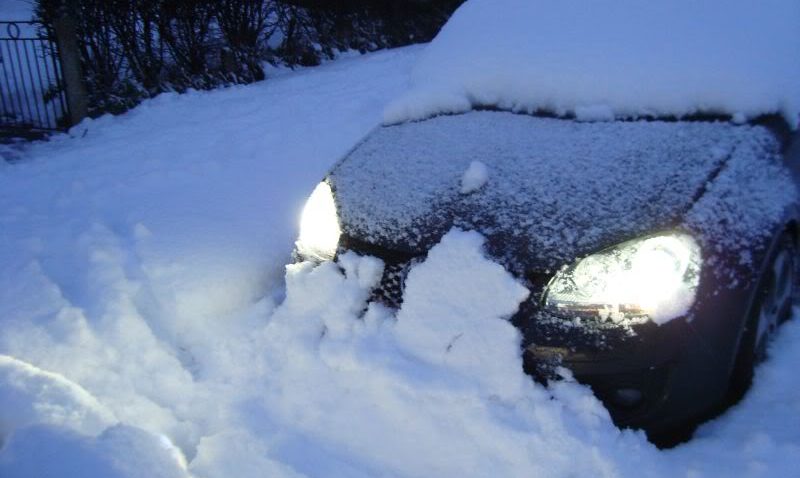 (UPDATE) Autovehicule blocate în judeţul Tulcea