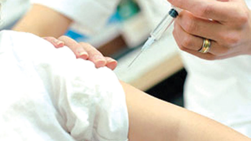 OMS recomandă două vaccinări, nu trei, împotriva HPV, pentru fete