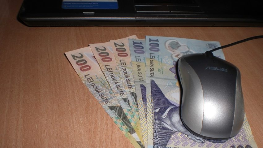 Accizele vor fi exprimate în lei, de anul viitor şi indexate cu inflaţia, din 2016