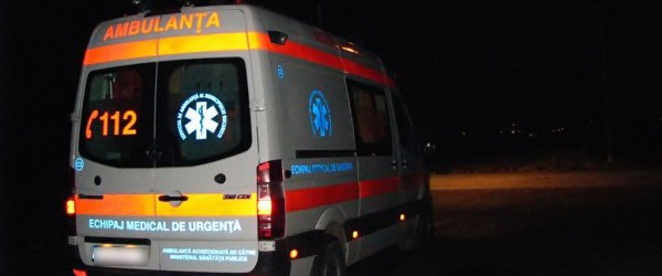 (UPDATE) Pietoni accidentaţi de o şoferiţă grăbită în faţa Cimitirului Palas!
