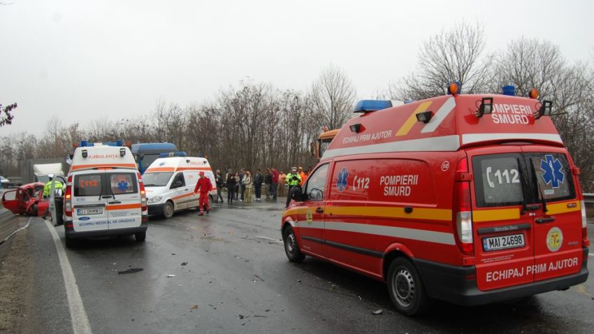 Accident rutier la Tulcea: o tânără a murit, după ce s-a răsturnat cu maşina
