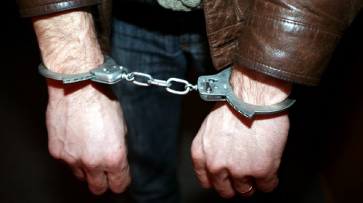 Urmăriţi internațional, depistaţi de poliţiştii constănţeni