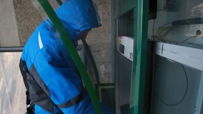 Hoţii au încercat să fure bancomatul de la Petromidia Năvodari