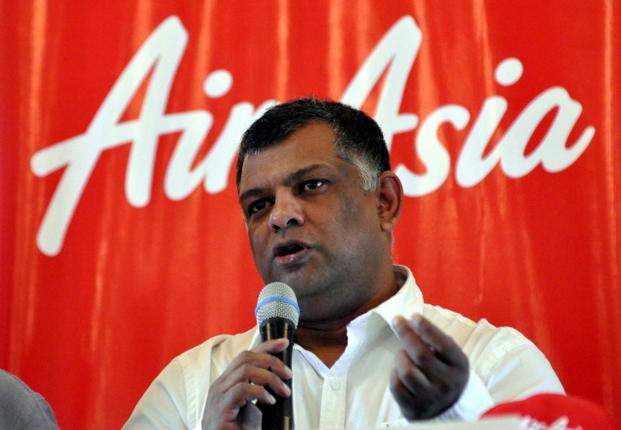 CEO-ul AirAsia, Tony Fernandes a creat compania punându-şi casa gaj