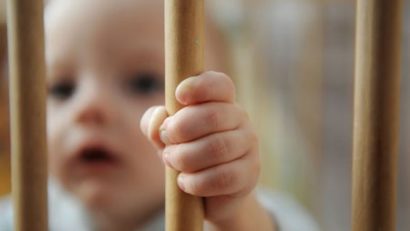 (AUDIO) Iarna, creşte numărul copiilor abandonaţi în spital