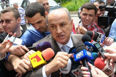 Încă o lovitură pentru George COPOS. Spor de şase luni de închisoare