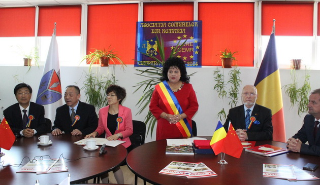 Ambasadorul Chinei vine mâine la Cumpăna