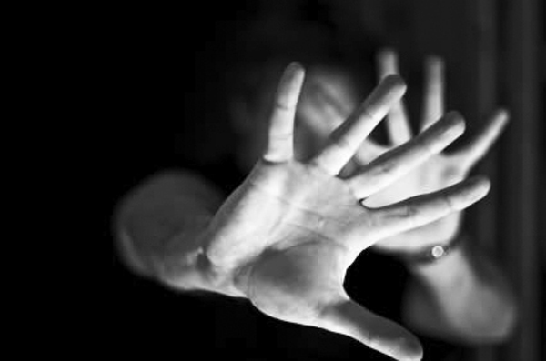 Specialiştii dezbat la Constanţa fenomenul violenţei asupra copiilor