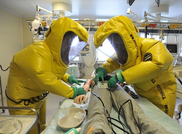 Expert în sănătate: Europa trebuie să formeze un „batalion” anti Ebola