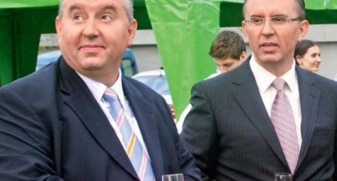 Sechestru pe acţiunile statului la Petrom. Ministerul Finanţelor contestă decizia