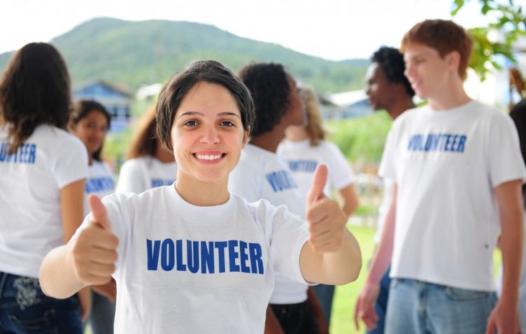 Cei mai activi voluntari constănţeni vor fi premiaţi